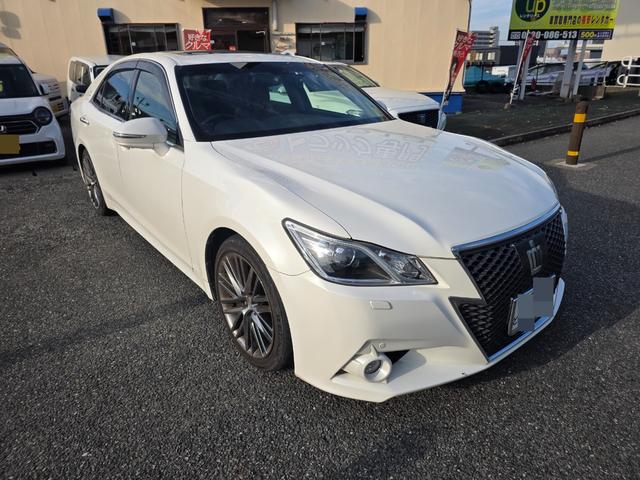 クラウン アスリートＧ　サンルーフ　黒本革シート　純正マルチナビ　純正アルミホイール　レーダクルーズコントロール　ドラレコ　レーザー＆レーダー　バックカメラ　スマートキー　プッシュスタート　ステアリングスイッチ　パワーシート（6枚目）