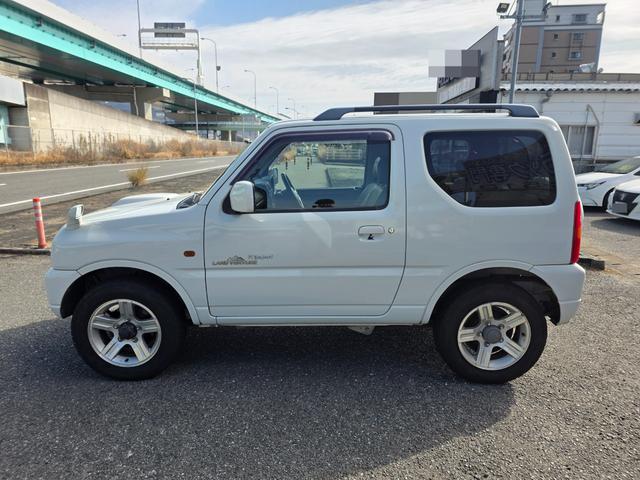 ジムニー ランドベンチャー　４ＷＤ　キーレスエントリー　電動格納ミラー　シートヒーター　オートマ　ＡＢＳ　アルミホイール　衝突安全ボディ　エアコン　パワーウィンドウ　運転席エアバッグ　パールホワイト（6枚目）