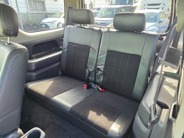 ジムニー ランドベンチャー　４ＷＤ　キーレスエントリー　電動格納ミラー　シートヒーター　オートマ　ＡＢＳ　アルミホイール　衝突安全ボディ　エアコン　パワーウィンドウ　運転席エアバッグ　パールホワイト（13枚目）