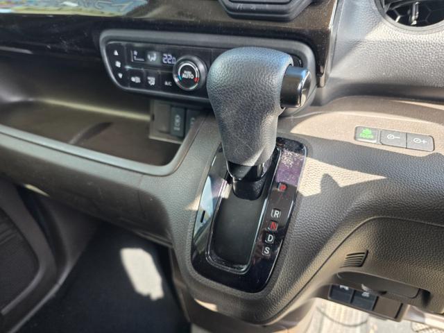 Ｎ－ＢＯＸ Ｌ　メモリーナビ　Ｂｌｕｅｔｏｏｔｈ　リアカメラ　シートヒーター　ＬＥＤヘッドライト　オートライト　ＵＳＢ　ワンオーナー　修復歴なし　衝突回避支援ブレーキ　パワーウインドウ　ＥＴＣ　スマートキー　ワンオナ（17枚目）