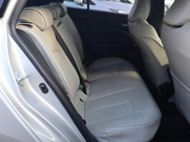 プリウス S セーフティセンスパッケージ 純正ナビ TV BT ETC LEDヘッドライト ドラレコ トヨタセーフティセンス(15枚目)