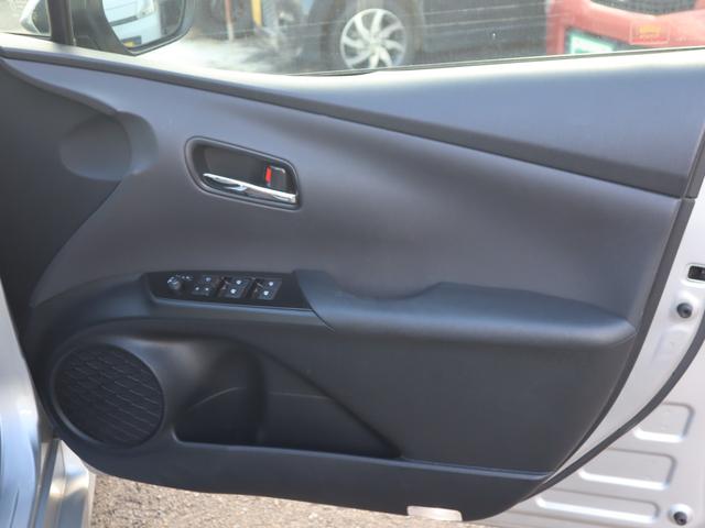 プリウス S セーフティセンスパッケージ 純正ナビ TV BT ETC LEDヘッドライト ドラレコ トヨタセーフティセンス(17枚目)