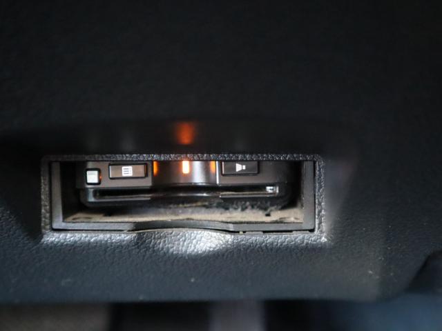 プリウス S セーフティセンスパッケージ 純正ナビ TV BT ETC LEDヘッドライト ドラレコ トヨタセーフティセンス(20枚目)