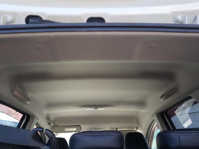 ノート ｅ－パワー　メダリスト　ナビ　全方位カメラ　エアロ　ハーフレザーシート　デジタルインナーミラー（9枚目）