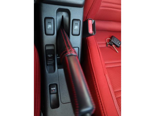 コペン セロ　５ＭＴ　ワンオーナー　電動アクティブトップ　ナビ　ＴＶ　Ｂｌｕｅｔｏｏｔｈ対応　ドラレコ　ＥＴＣ　シートヒーター　純正アルミ（18枚目）