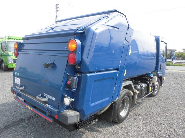 2t パッカー車 回転 巻込み ダンプ式 塵芥車 5立米(3枚目)