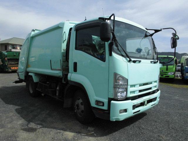 フォワード ４Ｔ　パッカー車　プレス式　押出式　塵芥車　積載１．９Ｔ　新明和　８立米　連続スイッチ（3枚目）