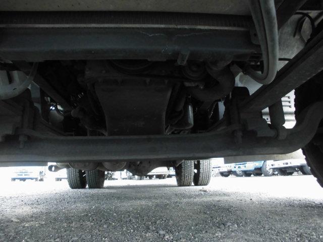 フォワード ４Ｔ　パッカー車　プレス式　押出式　塵芥車　積載１．９Ｔ　新明和　８立米　連続スイッチ（24枚目）