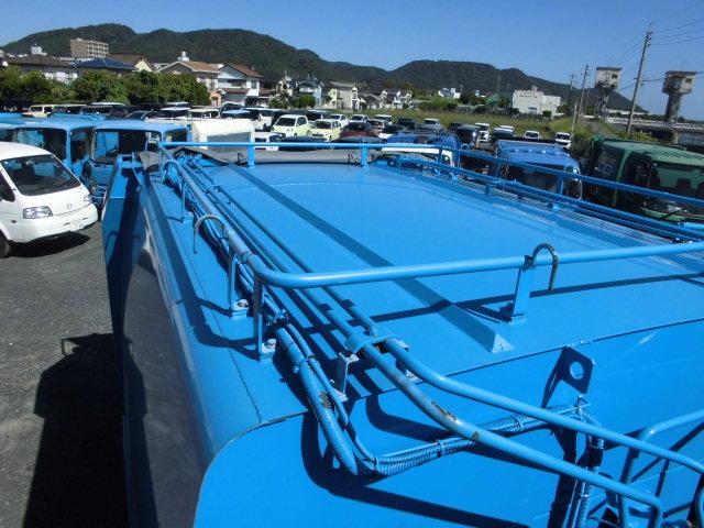 ファイター ４Ｔ　パッカー車　８．５立米　プレス式　塵芥車　押出式　連続動作（20枚目）