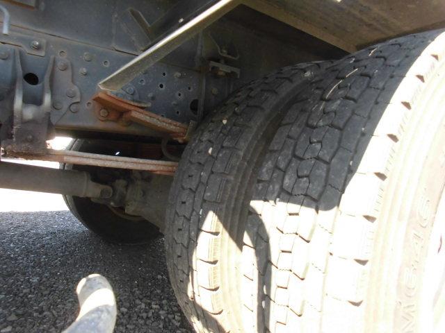 ファイター ４Ｔ　パッカー車　８．５立米　プレス式　塵芥車　押出式　連続動作（24枚目）
