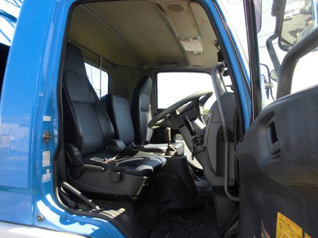 ファイター ４Ｔ　パッカー車　８．５立米　プレス式　塵芥車　押出式　連続動作（30枚目）