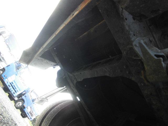 エルフトラック ワイド　３Ｔ　パッカー車　プレス式　塵芥車　６．９立米　連続動作（13枚目）