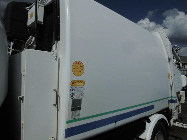 エルフトラック ワイド　３Ｔ　パッカー車　プレス式　塵芥車　６．９立米　連続動作（18枚目）