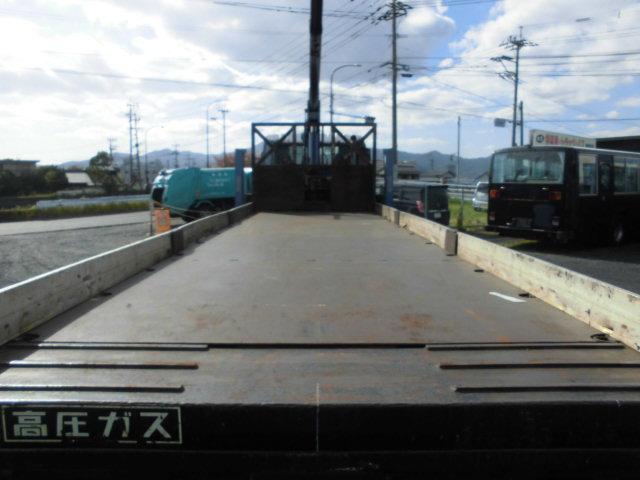 プロフィア ２５Ｔ　４段クレーン　ハイジャッキ　ラジコン　２デフ　ウインチ付　１２．６Ｔ積載　フックイン付（6枚目）