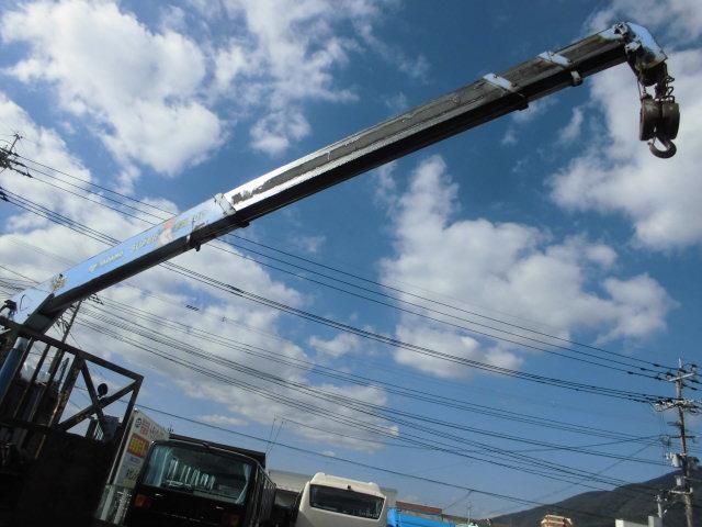 プロフィア ２５Ｔ　４段クレーン　ハイジャッキ　ラジコン　２デフ　ウインチ付　１２．６Ｔ積載　フックイン付（9枚目）