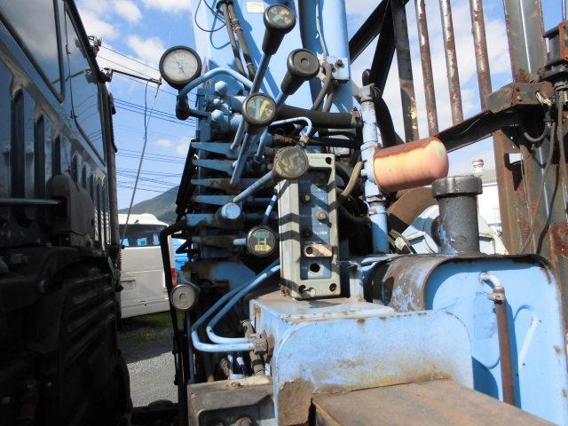 プロフィア ２５Ｔ　４段クレーン　ハイジャッキ　ラジコン　２デフ　ウインチ付　１２．６Ｔ積載　フックイン付（10枚目）