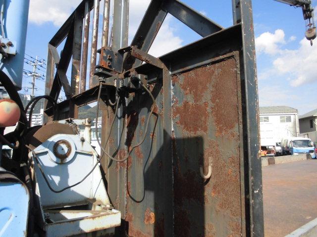 プロフィア ２５Ｔ　４段クレーン　ハイジャッキ　ラジコン　２デフ　ウインチ付　１２．６Ｔ積載　フックイン付（11枚目）