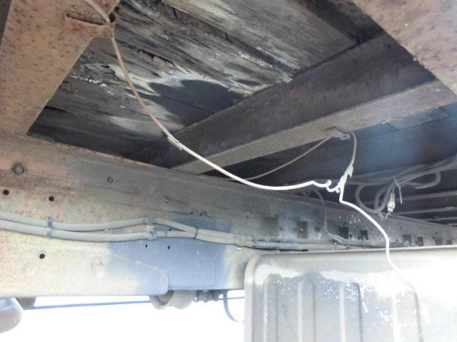 プロフィア ２５Ｔ　４段クレーン　ハイジャッキ　ラジコン　２デフ　ウインチ付　１２．６Ｔ積載　フックイン付（21枚目）