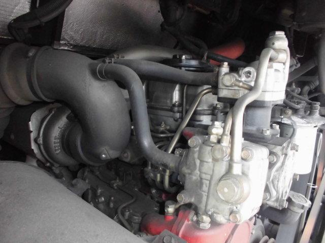 ブルーリボン 66人乗り 57席 大型バス 自動ドア リクライニングシート(7枚目)