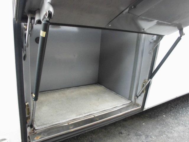 ブルーリボン 66人乗り 57席 大型バス 自動ドア リクライニングシート(23枚目)