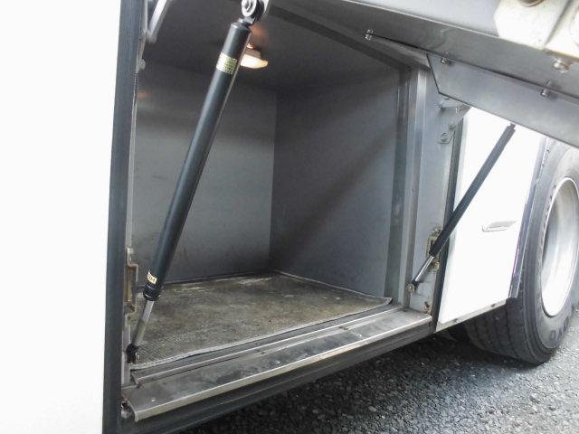 ブルーリボン 66人乗り 57席 大型バス 自動ドア リクライニングシート(24枚目)