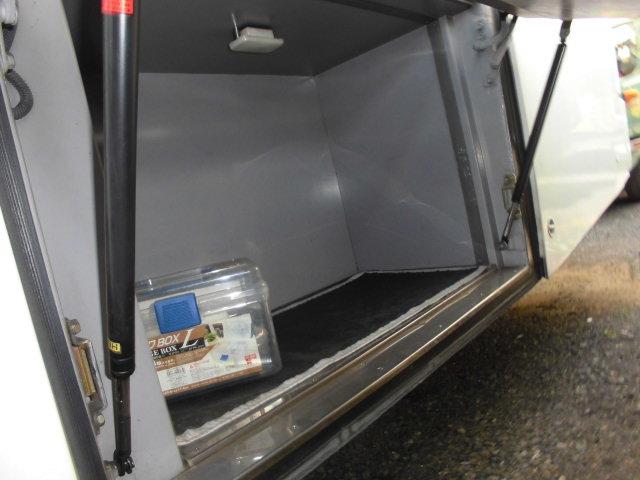 ブルーリボン 66人乗り 57席 大型バス 自動ドア リクライニングシート(25枚目)