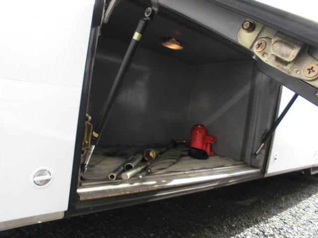 ブルーリボン 66人乗り 57席 大型バス 自動ドア リクライニングシート(32枚目)