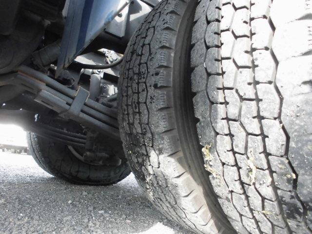 デュトロハイブリッド ２ｔ　パッカー車　回転式　ダンプ式　塵芥車　巻き込み式（18枚目）