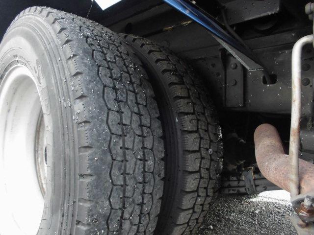 デュトロハイブリッド ２ｔ　パッカー車　回転式　ダンプ式　塵芥車　巻き込み式（20枚目）