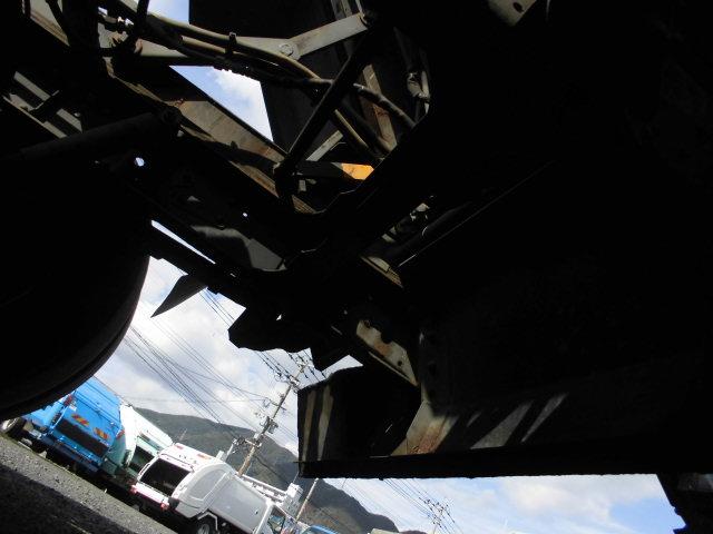 エルフトラック ３．４Ｔ　パッカー車　回転式　ダンプ式　塵芥車　ワイド３Ｔ　連続動作　６．９立米（20枚目）