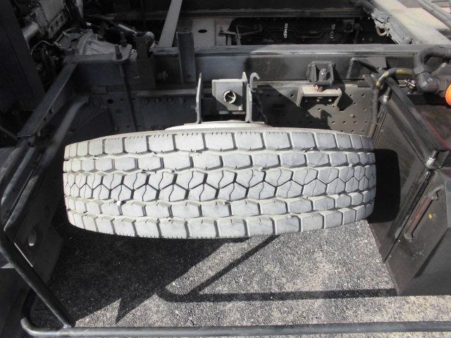 エルフトラック ３．４Ｔ　パッカー車　回転式　ダンプ式　塵芥車　ワイド３Ｔ　連続動作　６．９立米（23枚目）