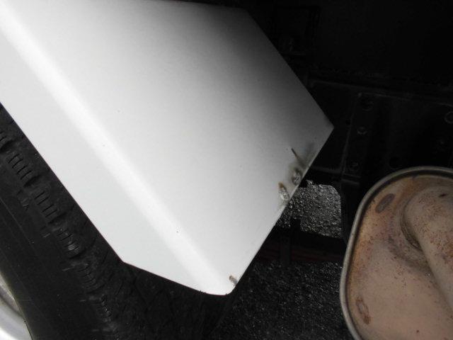 エルフトラック ２Ｔ　パッカー車　回転式　ダンプ式　塵芥車　フジマイティ　連続スイッチ　連続動作　５立米（32枚目）