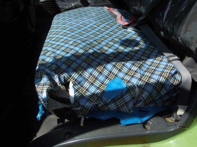 エルフトラック ２．３Ｔ　プレス式パッカー車　５立米　押出式　塵芥車　清掃車　積載量２．３ｔ　ルーフラック付き　バックカメラ付き　ごみ収集車　汚水タンク付き　連続動作　連続スイッチ付き（30枚目）