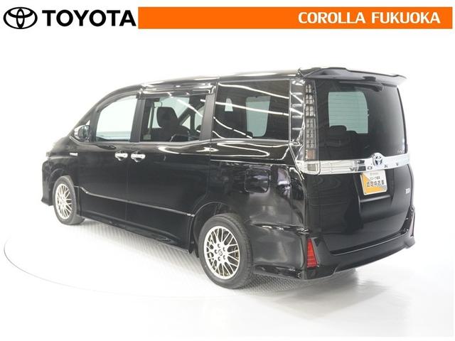 ヴォクシー ハイブリッドＺＳ　煌ＩＩ　衝突被害軽減システム　両側電動スライド　メモリーナビ　フルセグ　ＥＴＣ　バックカメラ　後席モニター　ＣＤ　ＤＶＤ再生　キーレス　スマートキー　盗難防止装置（7枚目）