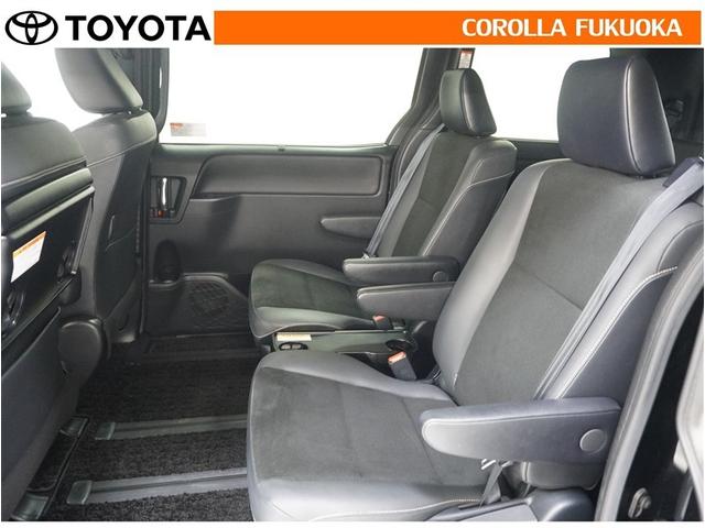 �Z�J���h�V�[�g�͍��E�Ɨ��̃V�[�g�`��B�D�݂̎p���ł������h���C�u�I