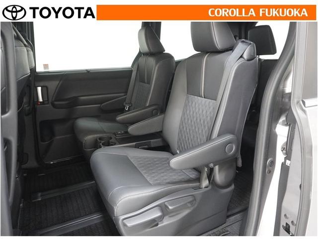 �Z�J���h�V�[�g�͍��E�Ɨ��̃V�[�g�`��B�D�݂̎p���ł������h���C�u�I