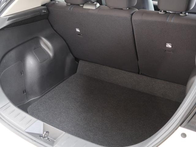 リーフ Ｘ　Ｖセレクション　１２セグメント欠無し　ワンオーナー　９インチナビ　ＨＤＭＩ　ＣａｒＰｌａｙ　アラウンドビューモニタ　スマートキー２本　ＥＴＣ２．０　プロパイロッド　ＬＥＤヘッド　オートライト　エマージェンシーブレーキ（51枚目）