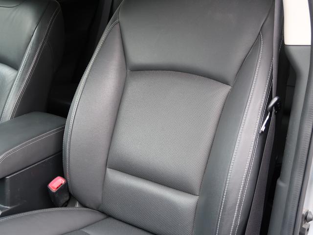 レガシィアウトバック リミテッド　アイサイト　黒革シート　追走クルーズコントロール　スマートキー２本　８インチナビ　Ｂｌｕｅｔｏｏｔｈオーディオ　電動リアゲート　シートヒーター　バックカメラ　修復右インサイドパネル（34枚目）