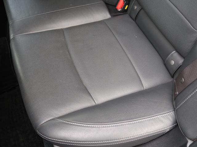 レガシィアウトバック リミテッド　アイサイト　黒革シート　追走クルーズコントロール　スマートキー２本　８インチナビ　Ｂｌｕｅｔｏｏｔｈオーディオ　電動リアゲート　シートヒーター　バックカメラ　修復右インサイドパネル（38枚目）