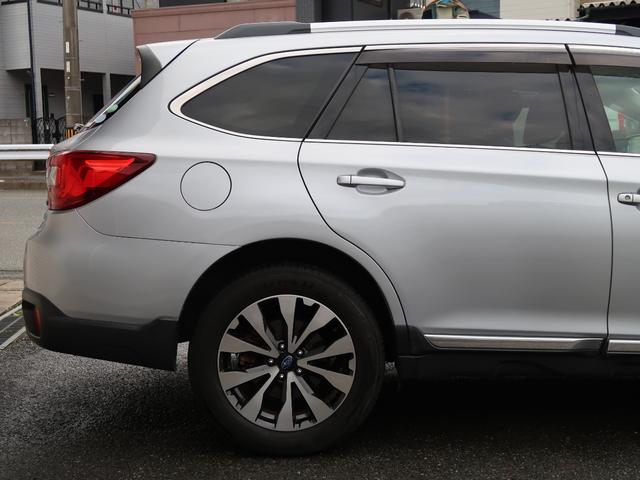 レガシィアウトバック リミテッド　アイサイト　黒革シート　追走クルーズコントロール　スマートキー２本　８インチナビ　Ｂｌｕｅｔｏｏｔｈオーディオ　電動リアゲート　シートヒーター　バックカメラ　修復右インサイドパネル（63枚目）