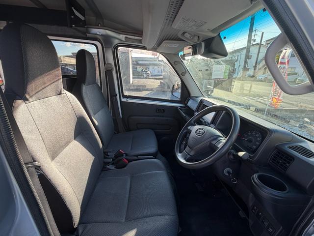 ハイゼットカーゴ クリーンSAIII 4WD 軽バン AT 衝突被害軽減システム ナビ TV 両側スライドドア アイドリングストップ オートマチックハイビーム ESC エアコン パワーステアリング パワーウィンドウ(34枚目)