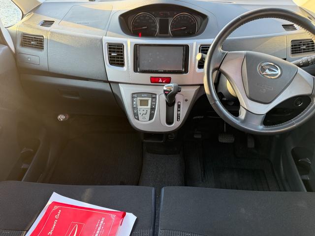 ムーヴ カスタム G ETC ナビ TV スマートキー アイドリングストップ 電動格納ミラー ベンチシート CVT 盗難防止システム ABS アルミホイール 衝突安全ボディ エアコン パワーステアリング パワーウィンドウ(4枚目)