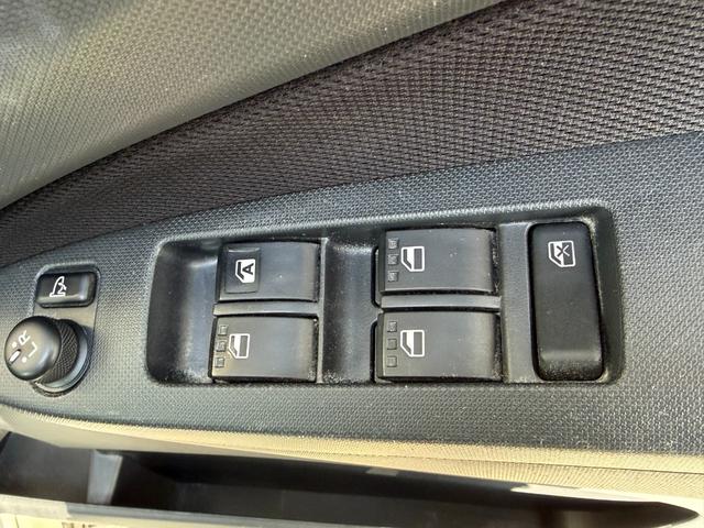 ムーヴ Ｘ　スマートセレクションＳＡ＆ＳＮ　ナビ　ＴＶ　バックカメラ　衝突被害軽減システム　スマートキー　アイドリングストップ　電動格納ミラー　盗難防止システム　ＡＢＳ　ＥＳＣ　ＣＤ　ＤＶＤ再生　ＵＳＢ　ミュージックプレイヤー接続可（11枚目）