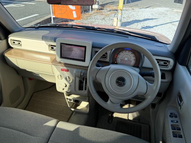 アルトラパン Ｓ　６ケ月保証全国対応　ＥＴＣ　バックカメラ　ナビ　ＴＶ　衝突被害軽減システム　オートライト　ＨＩＤ　スマートキー　アイドリングストップ　電動格納ミラー　シートヒーター　ベンチシート　盗難防止システム（4枚目）