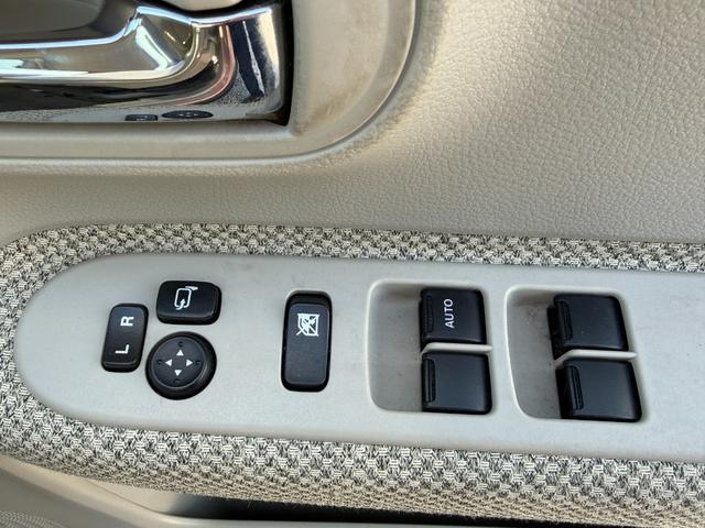 アルトラパン Ｓ　６ケ月保証全国対応　ＥＴＣ　バックカメラ　ナビ　ＴＶ　衝突被害軽減システム　オートライト　ＨＩＤ　スマートキー　アイドリングストップ　電動格納ミラー　シートヒーター　ベンチシート　盗難防止システム（36枚目）