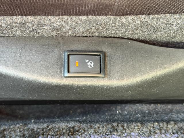 �V�[�g�q�^�[�t���Ă���܂��B