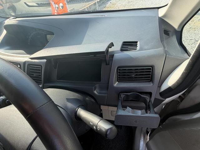 ムーヴ Ｘ　スマートキー　アイドリングストップ　電動格納ミラー　ベンチシート　ＣＶＴ　盗難防止システム　ＡＢＳ　ミュージックプレイヤー接続可　アルミホイール　衝突安全ボディ　エアコン（7枚目）