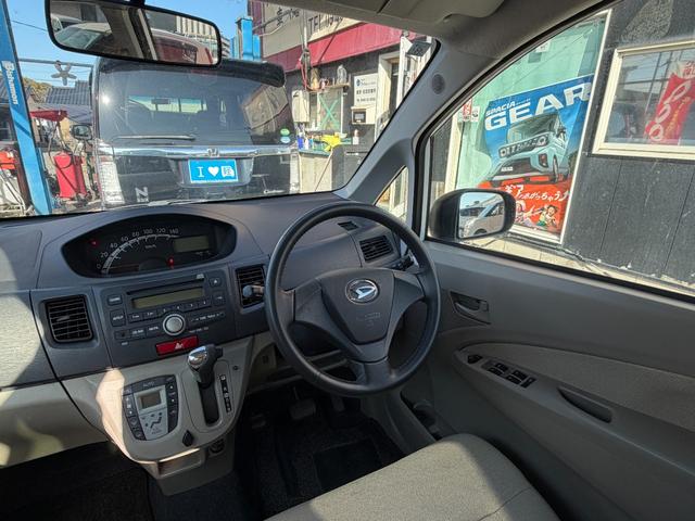 ムーヴ Ｘ　スマートキー　アイドリングストップ　電動格納ミラー　ベンチシート　ＣＶＴ　盗難防止システム　ＡＢＳ　ミュージックプレイヤー接続可　アルミホイール　衝突安全ボディ　エアコン（9枚目）