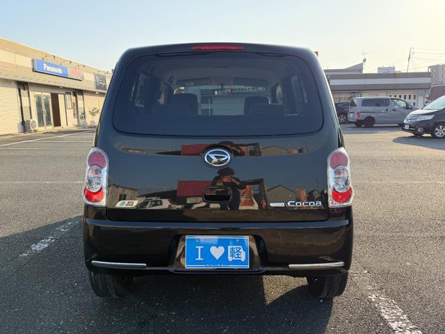 ミラココア ココアＸ　スマートキー　アイドリングストップ　電動格納ミラー　ベンチシート　ＣＶＴ　盗難防止システム　ＡＢＳ　ＣＤ　ミュージックプレイヤー接続可　衝突安全ボディ　エアコン　パワーステアリング　パワーウィンドウ（17枚目）