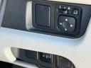 Ｊ　ナビ　Ｂｌｕｅｔｏｏｔｈ　ＴＶ　衝突被害軽減システム　キーレスエントリー　電動格納ミラー　ベンチシート　ＣＶＴ　ＡＢＳ　ＥＳＣ　ＣＤ　衝突安全ボディ　エアコン　パワーステアリング（12枚目）